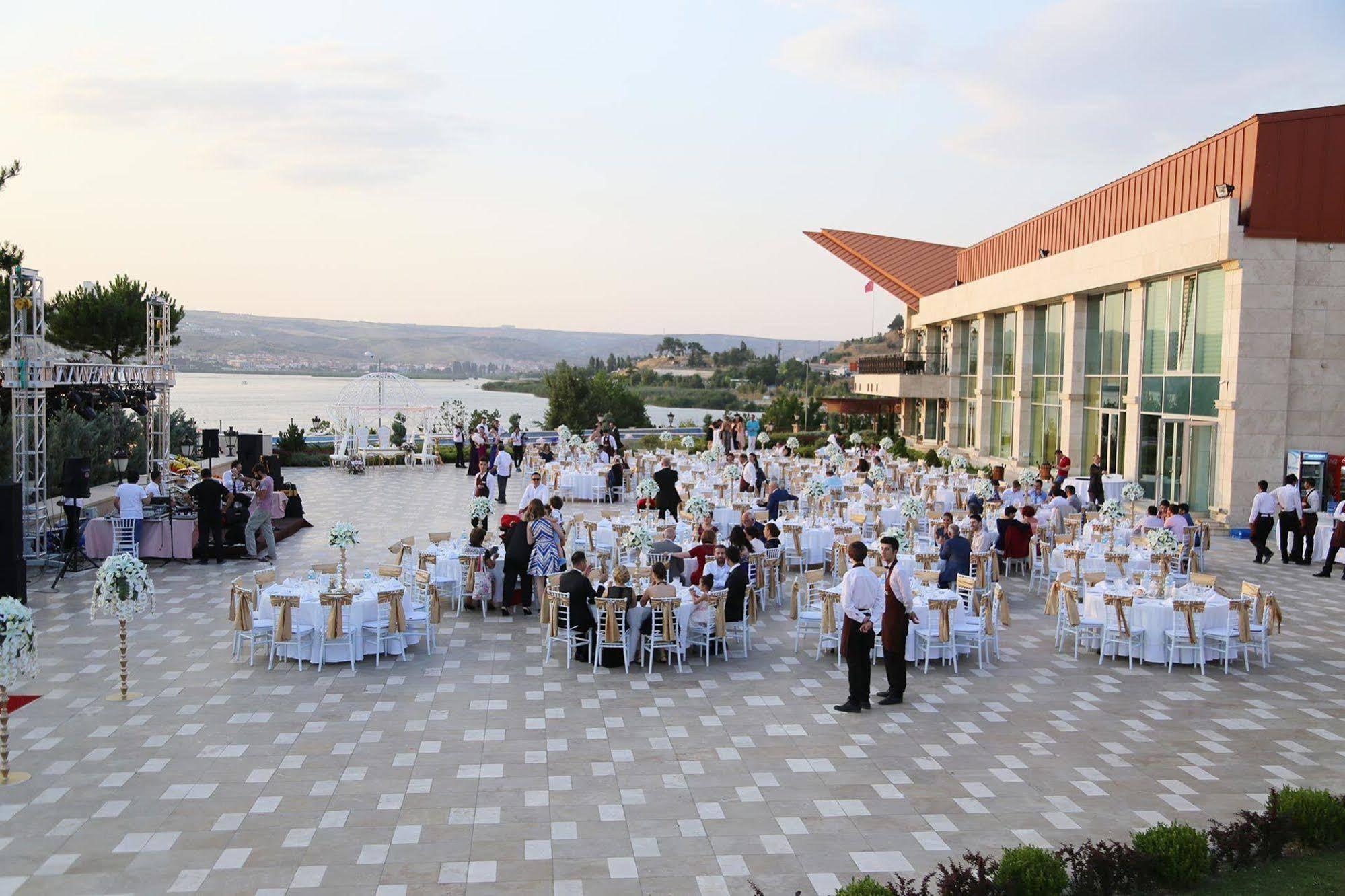Kronos Hotel Golbası Extérieur photo