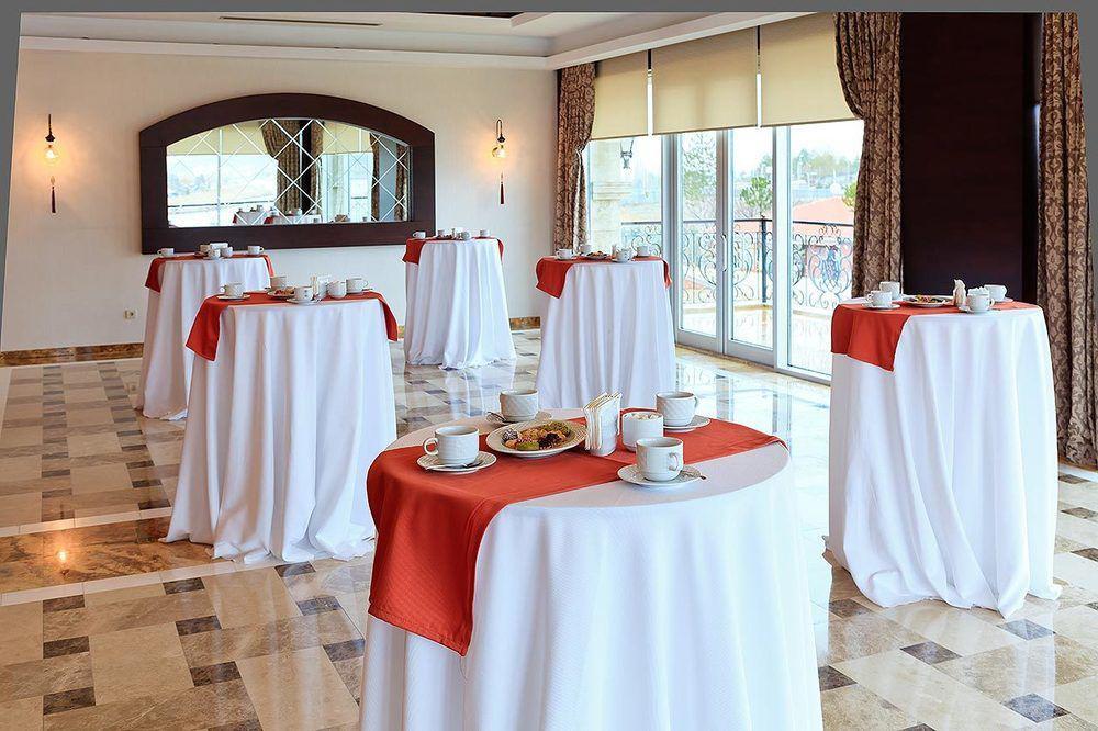 Kronos Hotel Golbası Extérieur photo